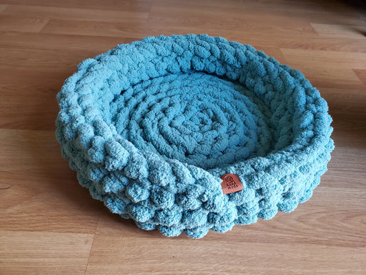18" Donut Pet Bed with Padded Walls