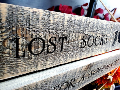 Laundry Room Sign "Lost Socks".