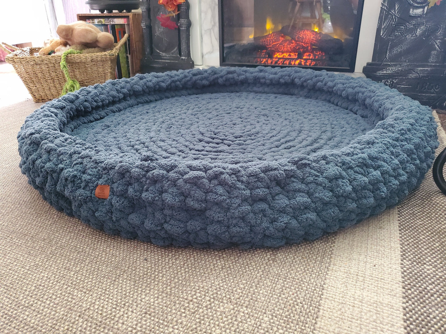 Chenille dog bed